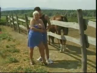 Vanaema helga hostess depraved farmis, tasuta xxx video f4