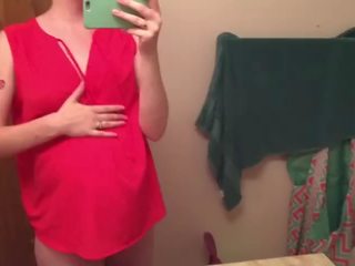 Волохата, вагітна матуся почуття frisky в в ванна кімната